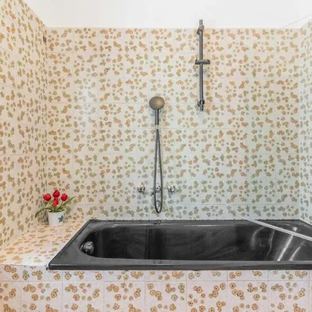 Moncler House Navigli * Milano