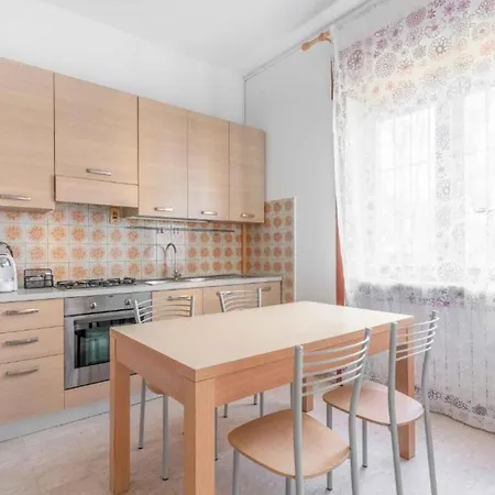 Moncler House Navigli Lägenhet