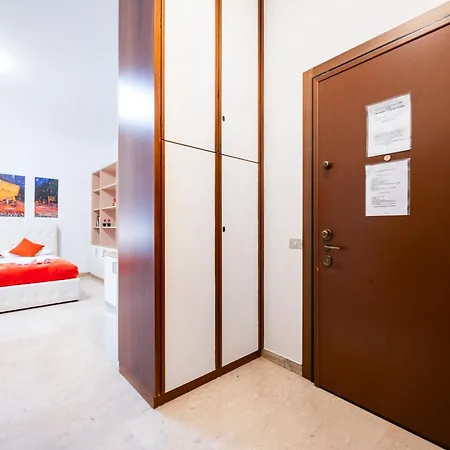 Lägenhet Moncler House Navigli *